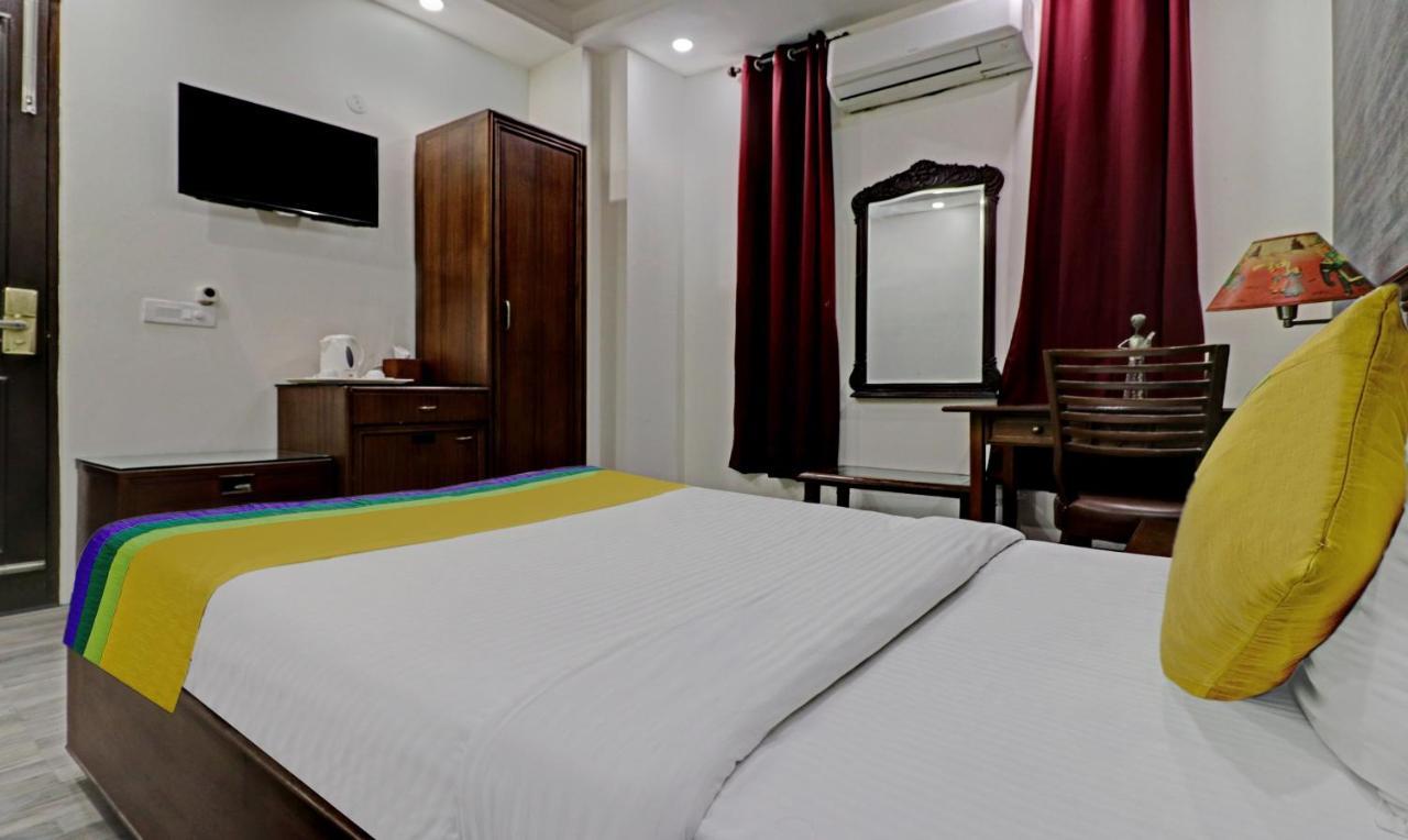 Itsy Hotels Hamlets Stay Noida Exteriör bild