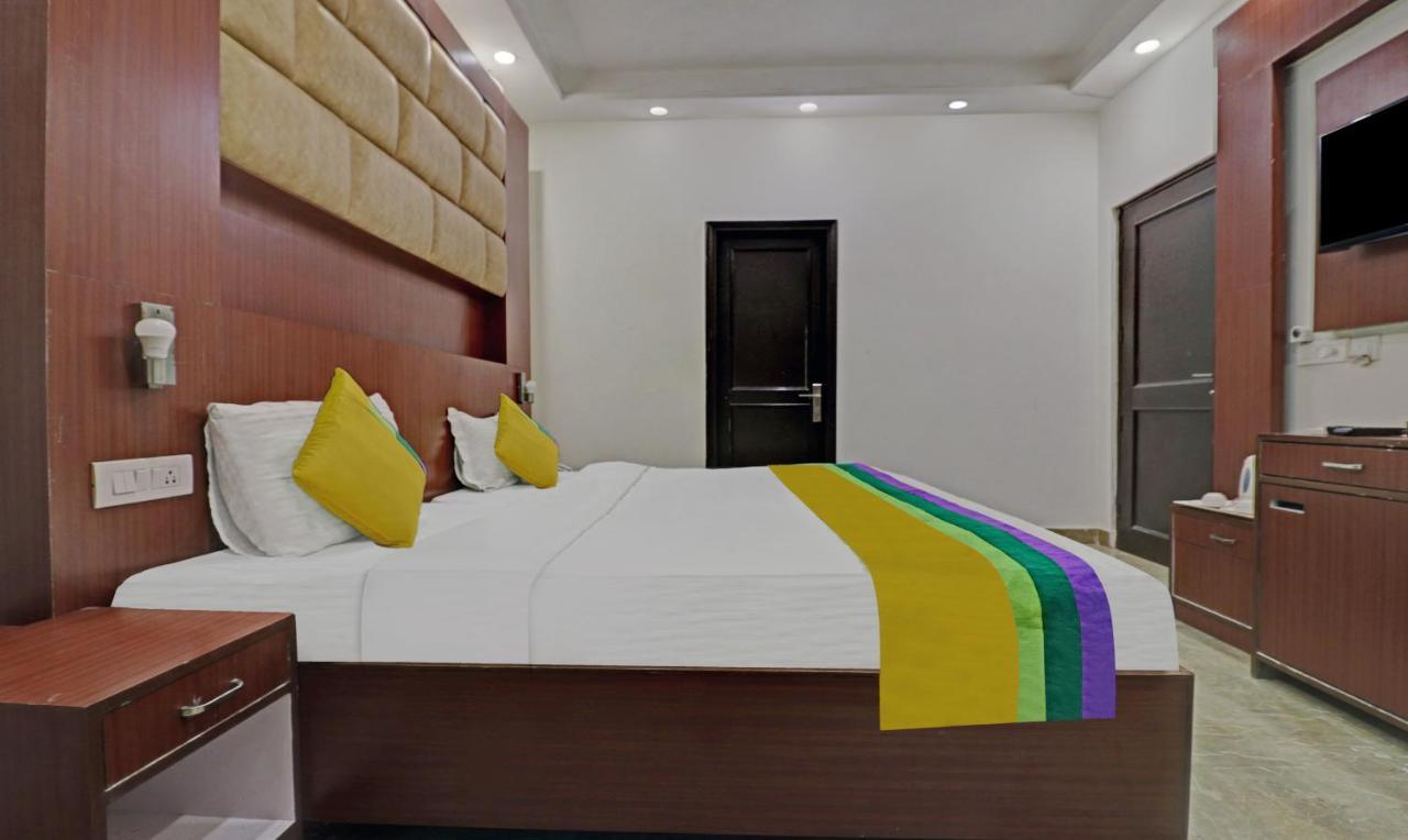 Itsy Hotels Hamlets Stay Noida Exteriör bild