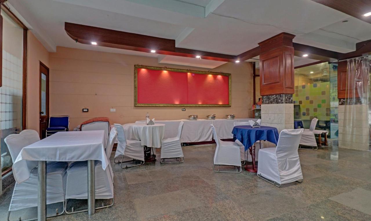 Itsy Hotels Hamlets Stay Noida Exteriör bild